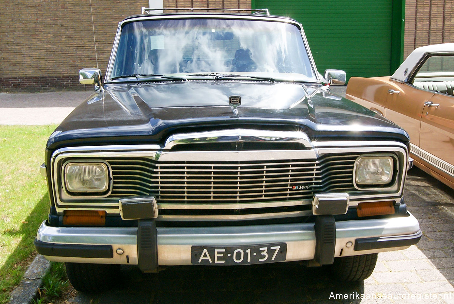Jeep Grand Wagoneer uit 1985